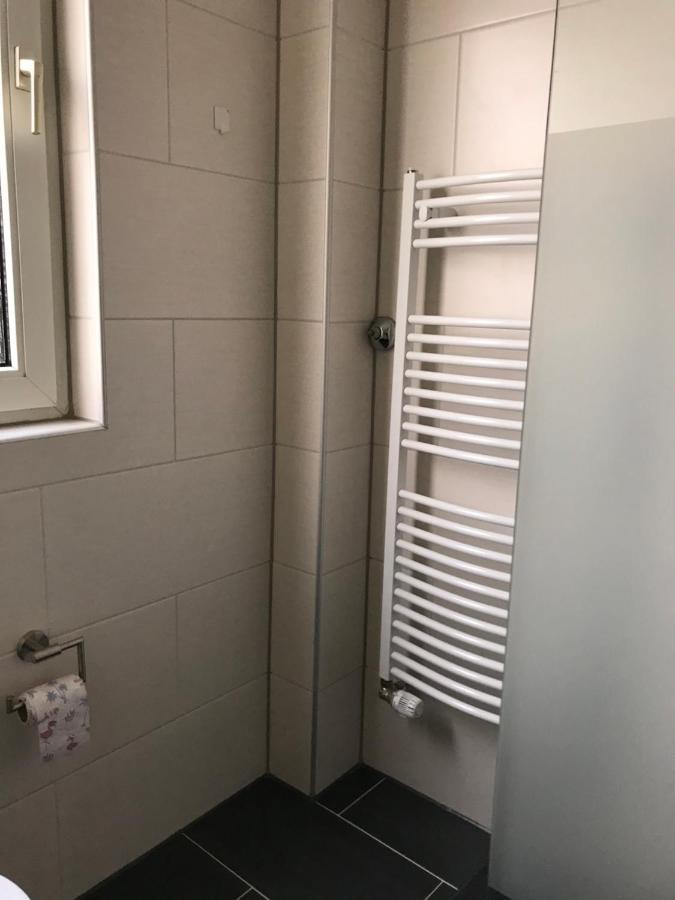 Uni Essen Apartment Bagian luar foto
