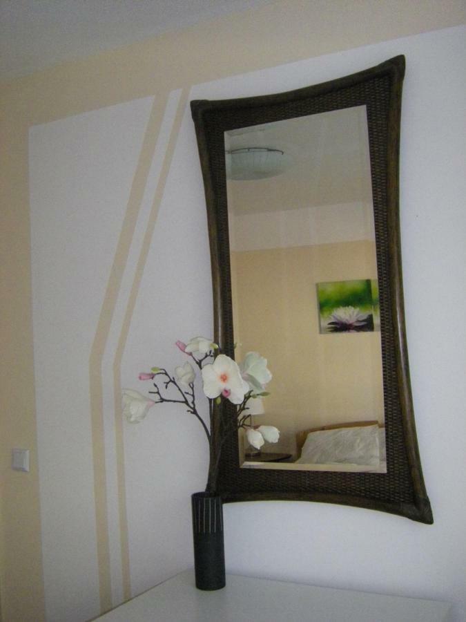 Uni Essen Apartment Bagian luar foto
