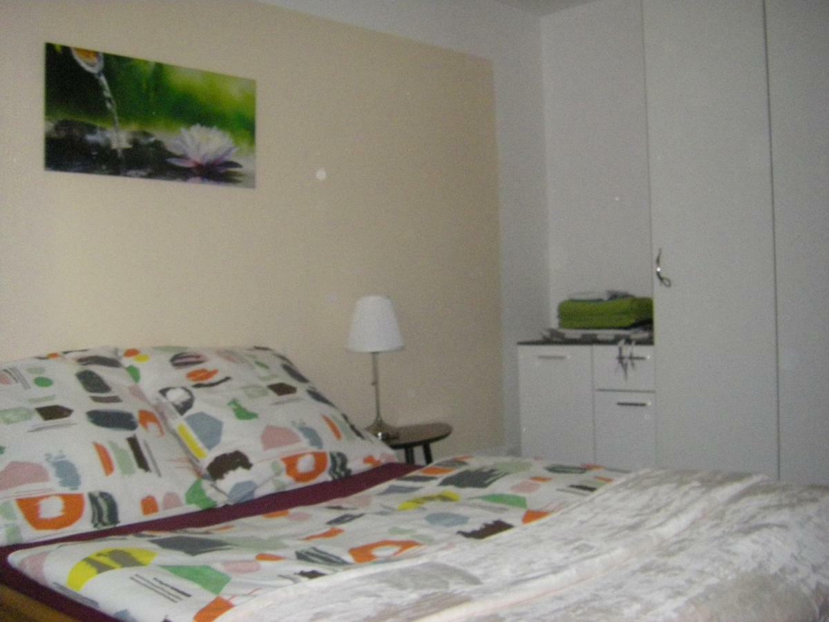 Uni Essen Apartment Bagian luar foto