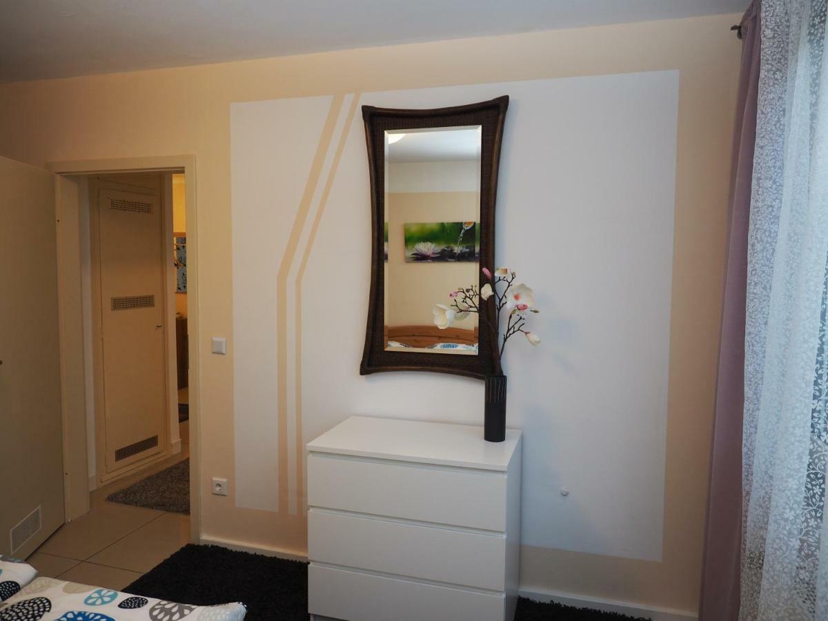 Uni Essen Apartment Bagian luar foto