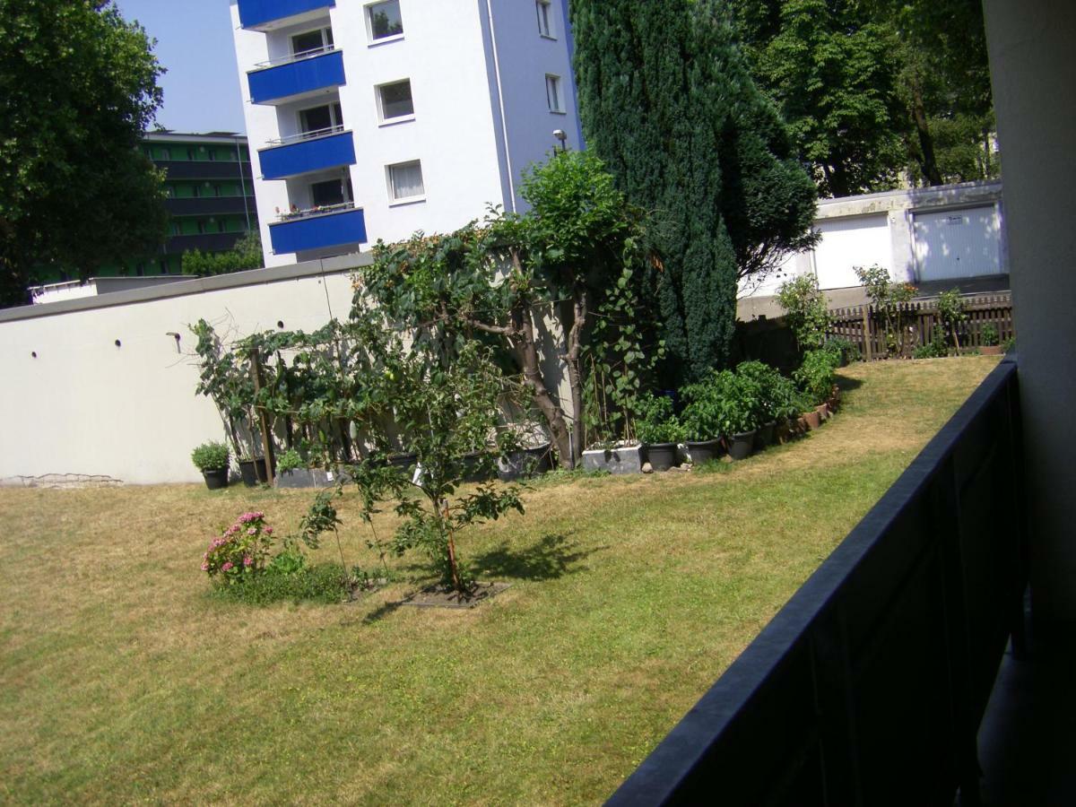 Uni Essen Apartment Bagian luar foto
